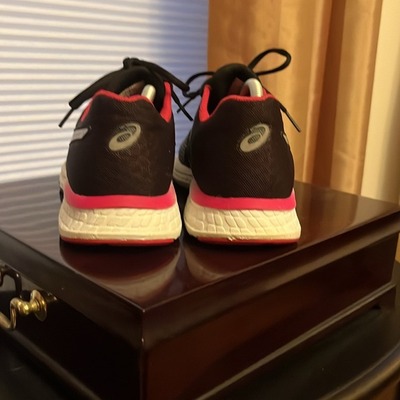 ASICS ladies running shoe duomax gel-exalt good condition, clean,size 8 gray - Picture 3 of 4